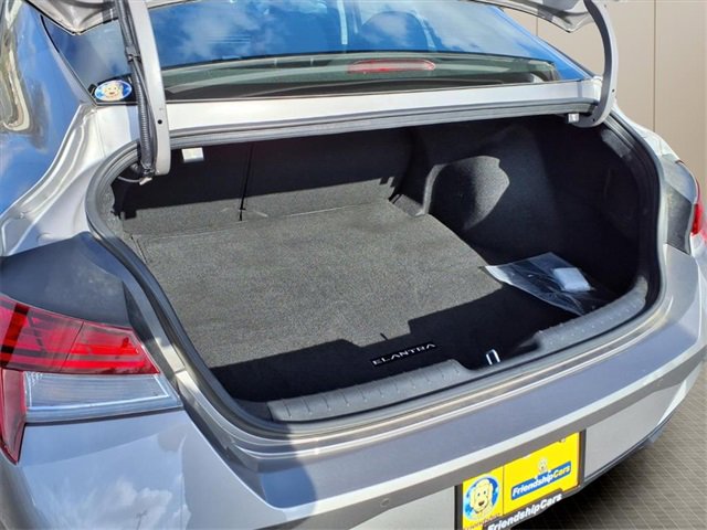 Certified 2023 Hyundai Elantra Limited image 9