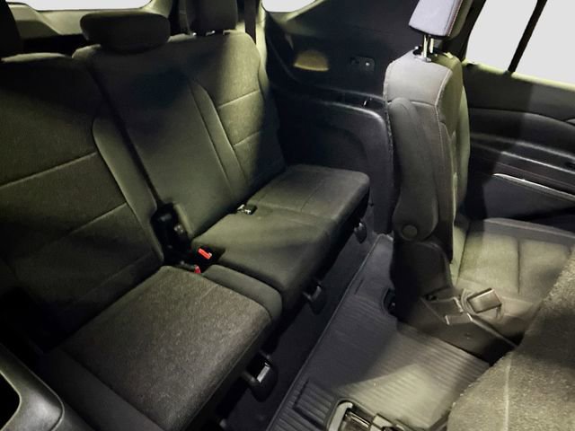 Used 2024 Chevrolet Traverse Z71 AWD/4WD image 27