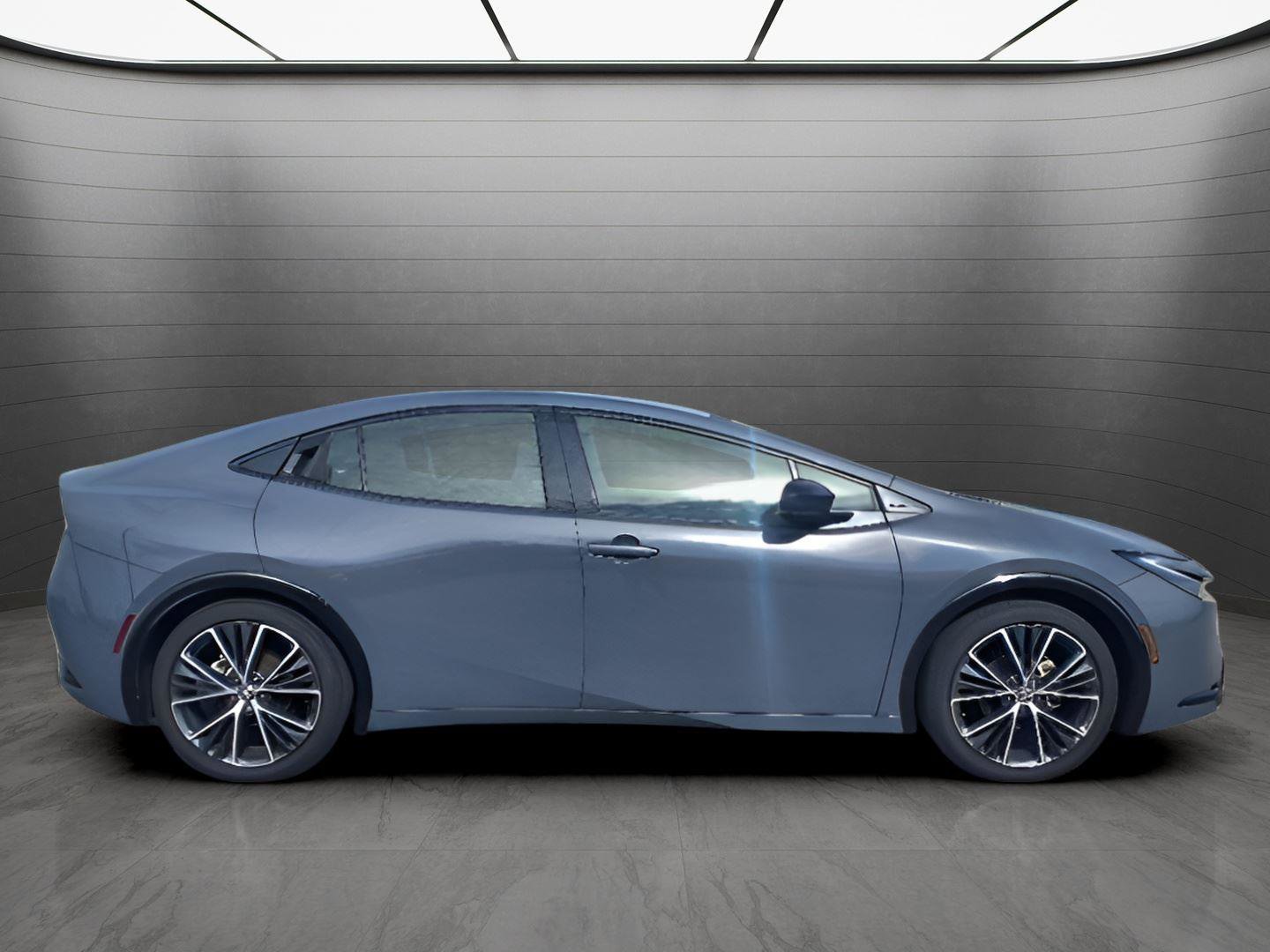 Used 2024 Toyota Prius XLE image 5