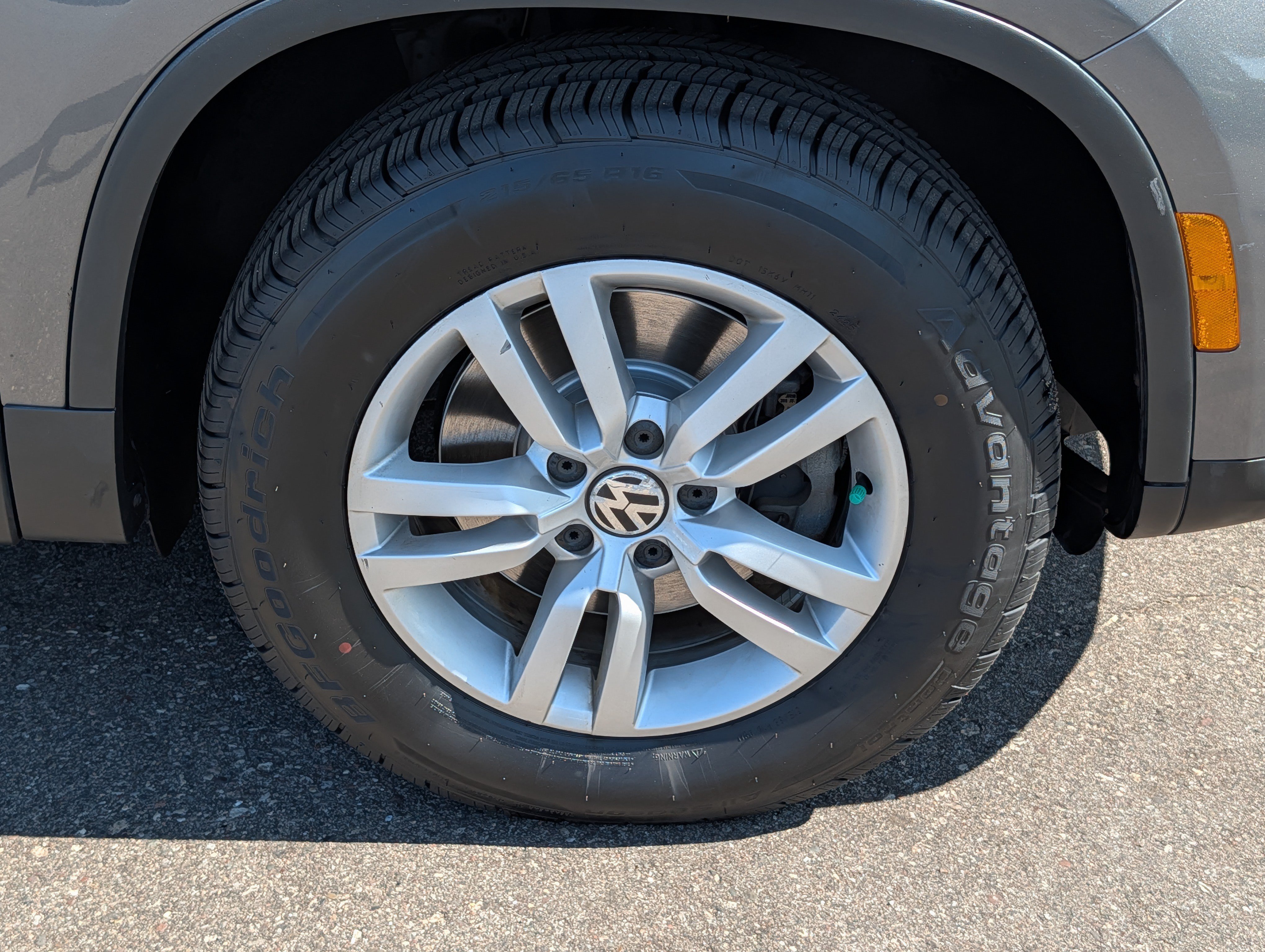 Used 2014 Volkswagen Tiguan S AWD/4WD image 15