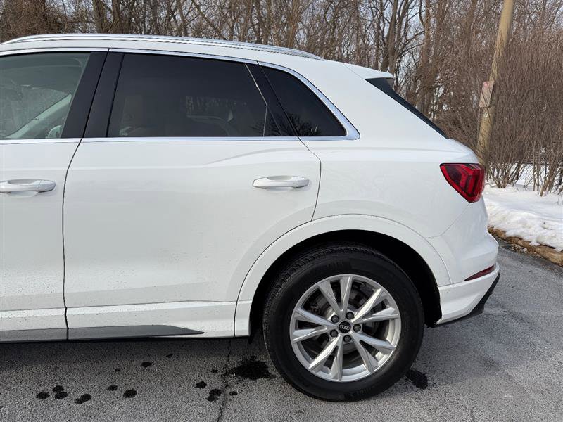 Used 2022 Audi Q3 2.0T Premium w/ Convenience Package image 11