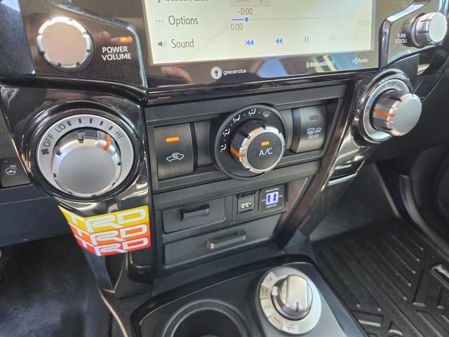 Used 2023 Toyota 4Runner 40th Anniversary SE AWD/4WD image 9