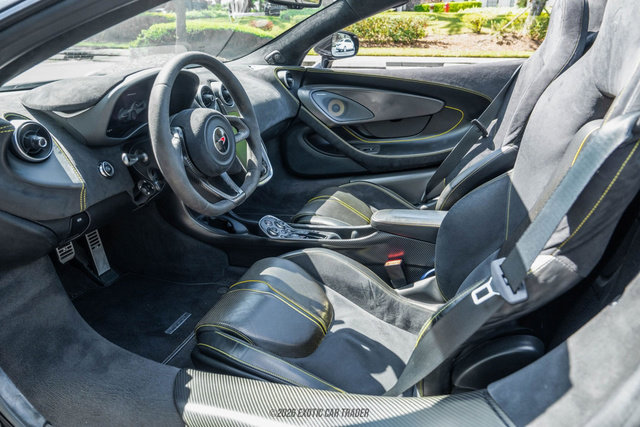 Used 2018 McLaren 570S Spider RWD image 34
