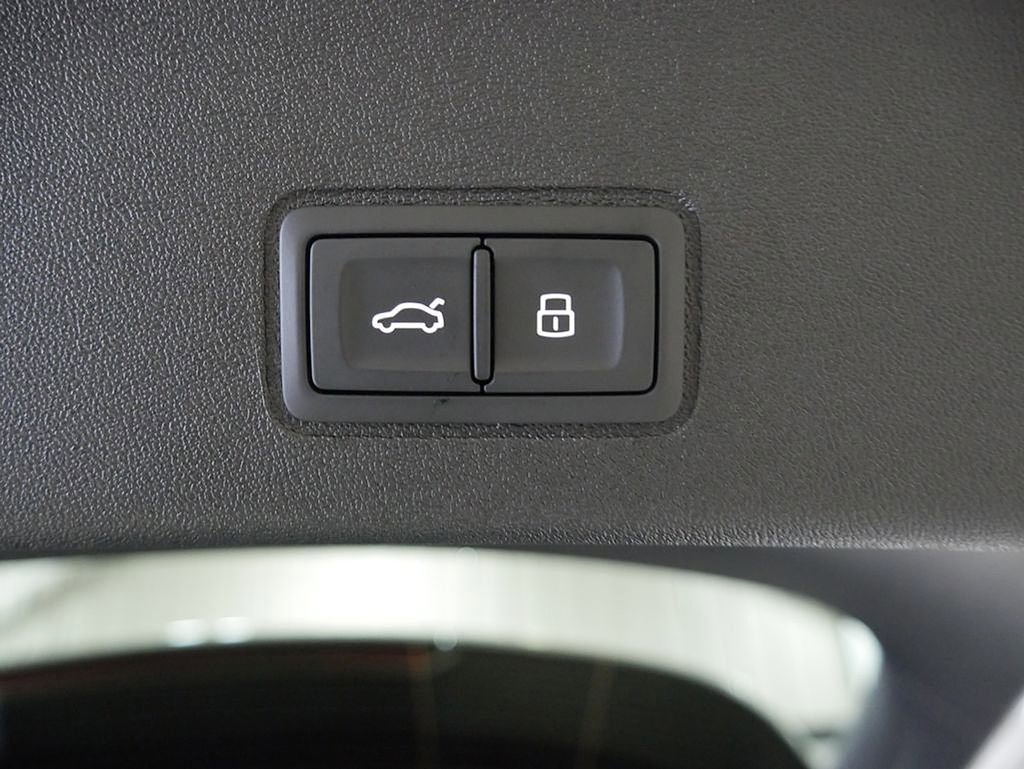 New 2026 Audi Q3 quattro 2.0T AWD/4WD image 26