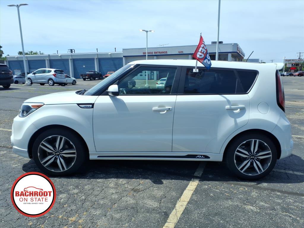 Used 2016 Kia Soul + w/ Soulful Package FWD image 4