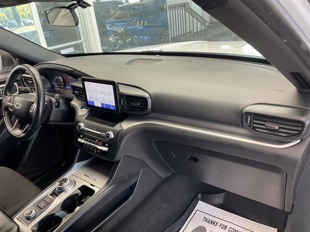 Used 2020 Ford Explorer XLT image 13