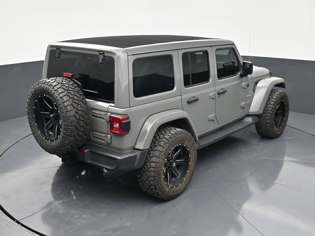Used 2022 Jeep Wrangler Unlimited Sahara AWD/4WD image 16