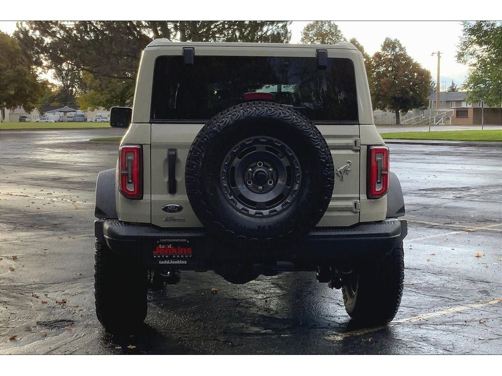 New 2025 Ford Bronco Badlands image 4