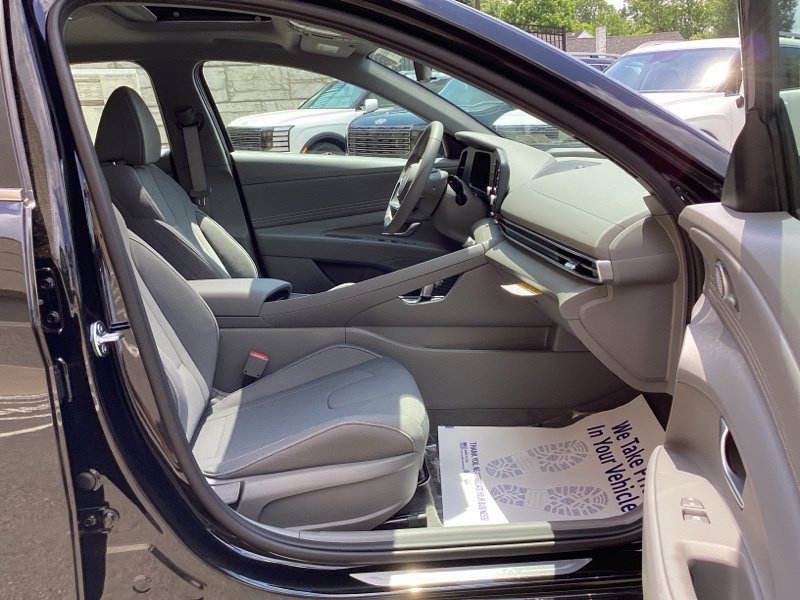 New 2026 Hyundai Elantra SEL Sport Premium FWD image 14