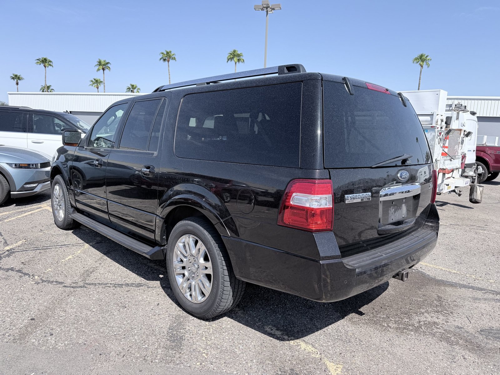 Used 2013 Ford Expedition EL Limited AWD/4WD image 3