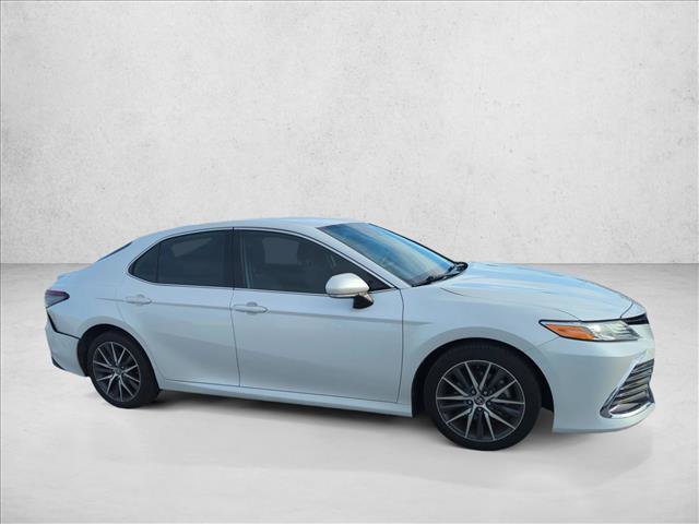 Used 2023 Toyota Camry XLE FWD image 5
