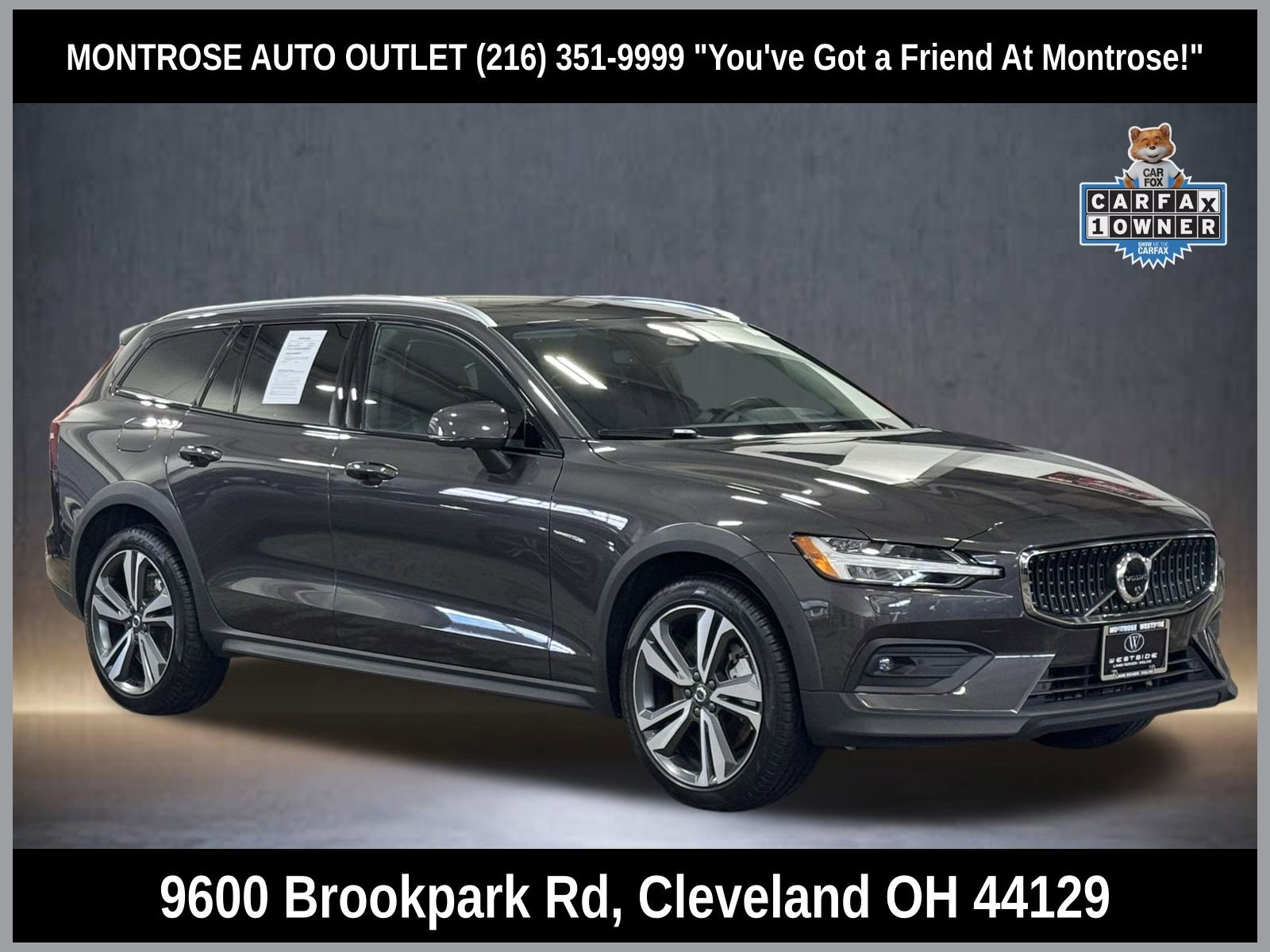 Used 2025 Volvo V60 B5 Cross Country Plus image 1