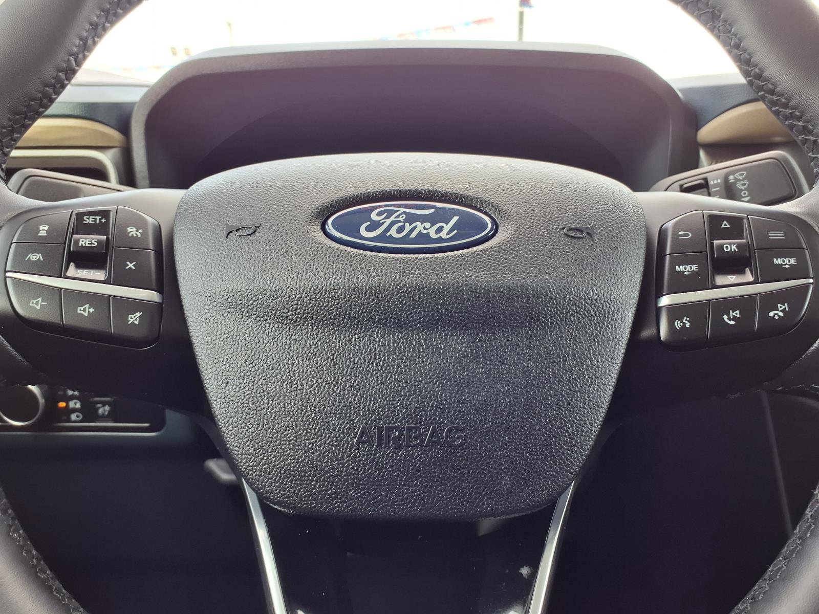 Certified 2025 Ford Maverick Lariat image 15