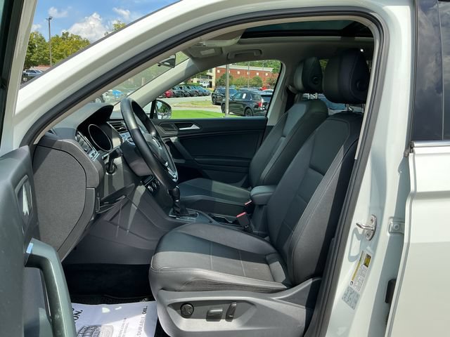 Used 2019 Volkswagen Tiguan SE w/ Panoramic Sunroof Package FWD image 13