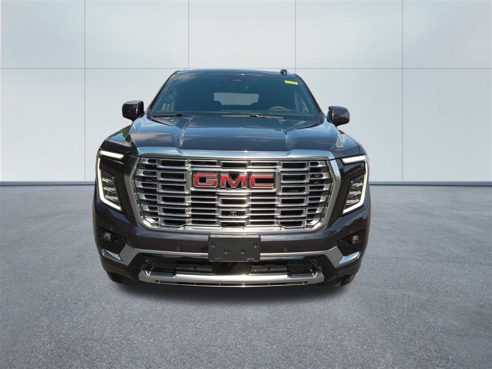 Used 2026 GMC Yukon Denali w/ Advanced Technology Package AWD/4WD image 5