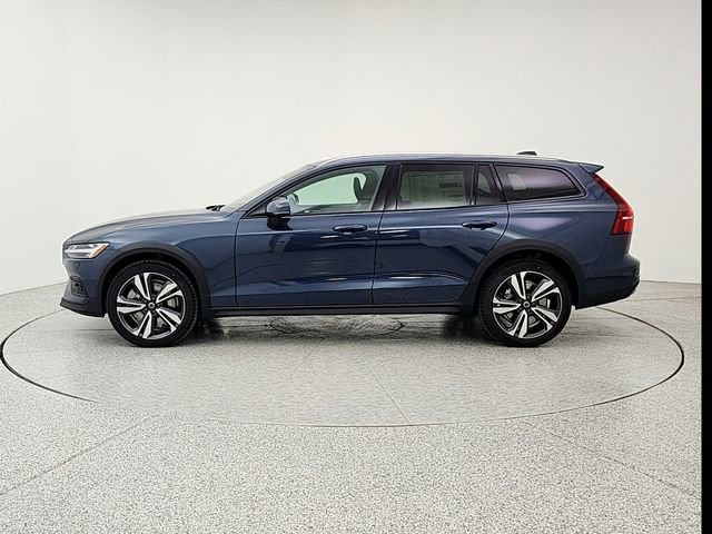 New 2026 Volvo V60 B5 Cross Country Plus w/ Climate Package image 8