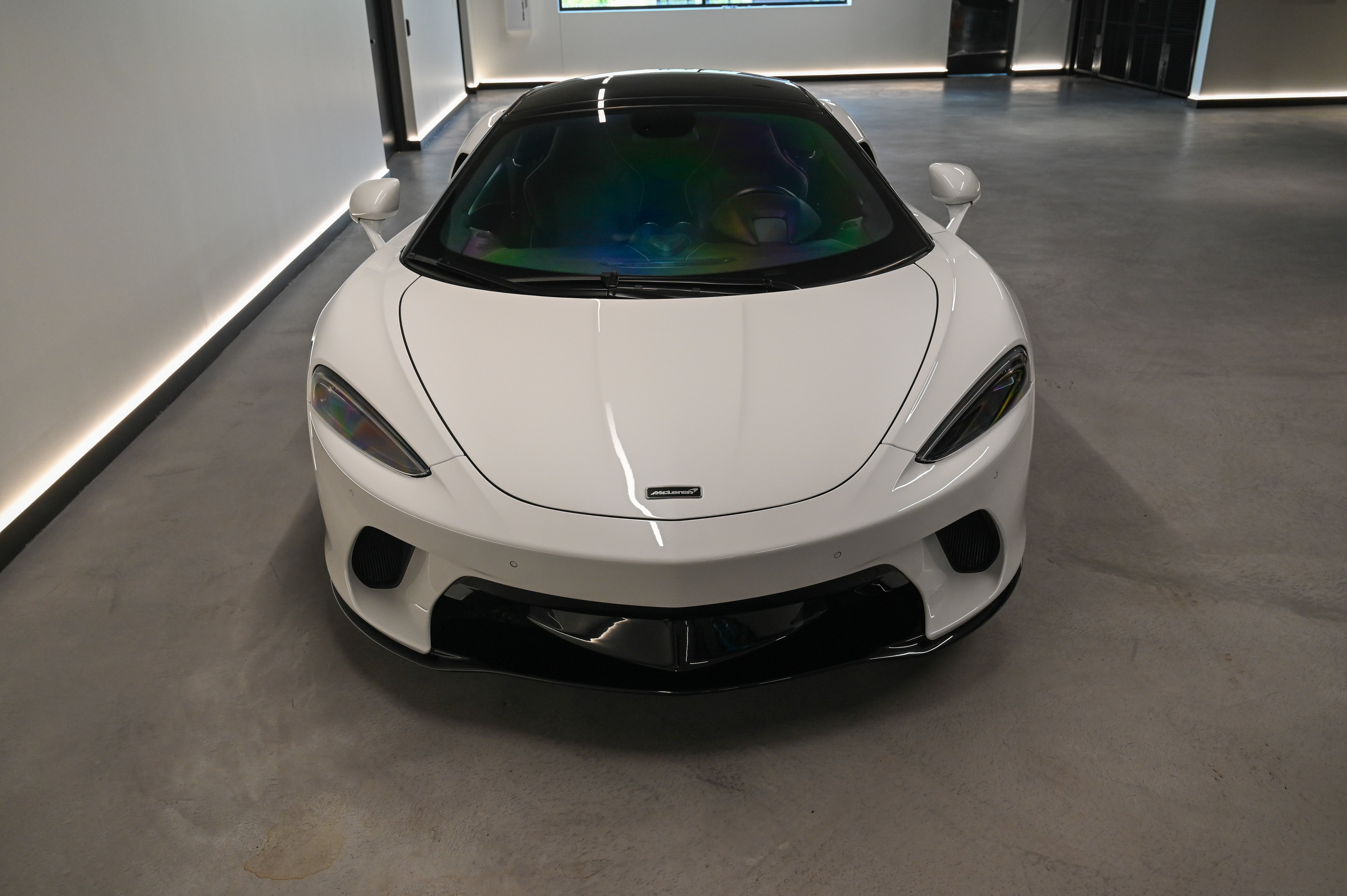 Used 2023 McLaren GT RWD image 19