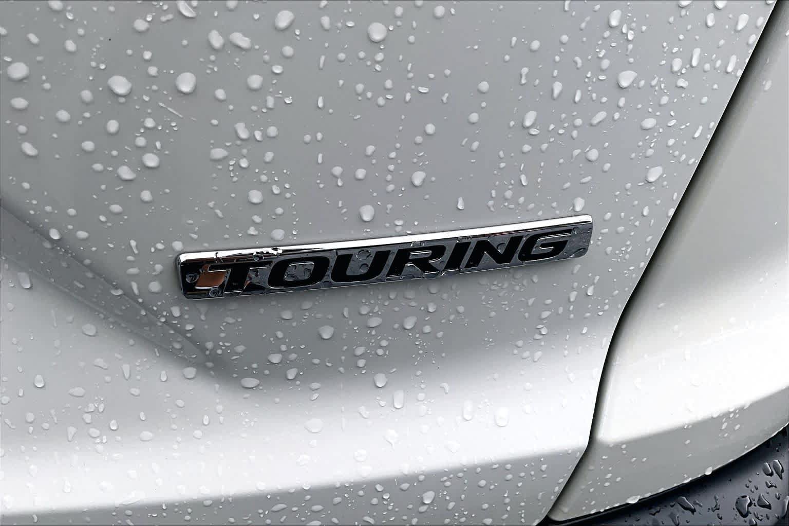 Used 2018 Honda CR-V Touring image 10