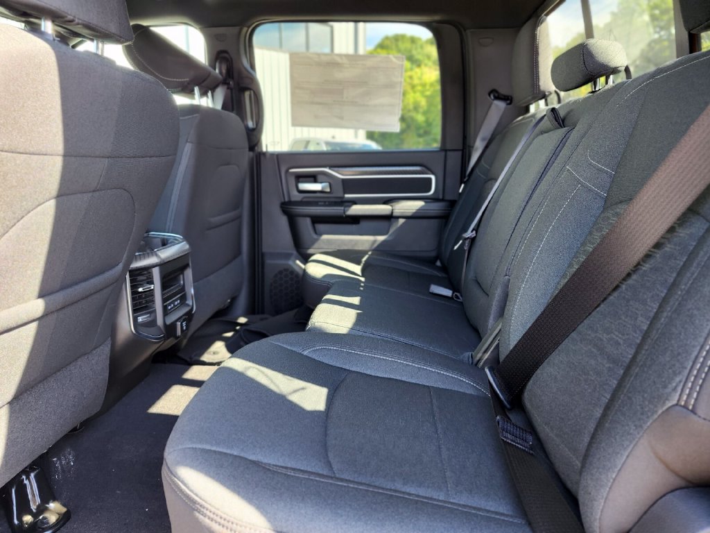 New 2026 RAM 2500 Big Horn AWD/4WD image 16