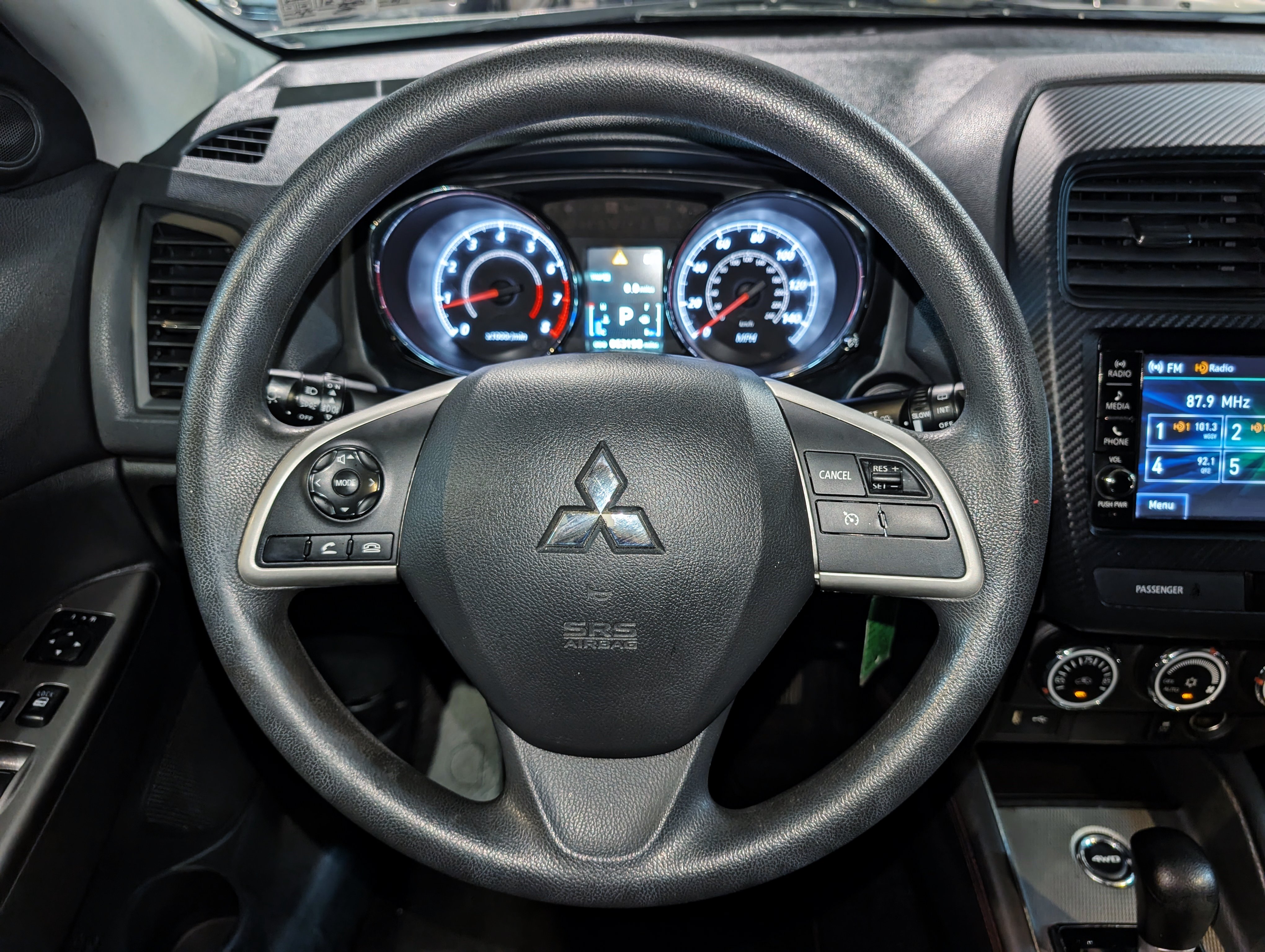 Used 2018 Mitsubishi Outlander Sport ES AWD/4WD image 32