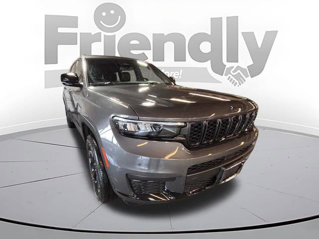 Used 2023 Jeep Grand Cherokee L Laredo AWD/4WD image 3