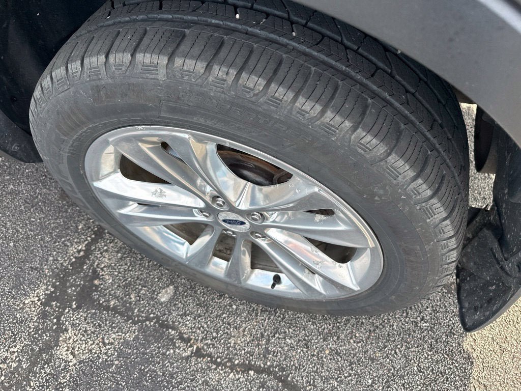 Certified 2019 Ford Explorer Limited w/ Class III Trailer Tow Package AWD/4WD image 8