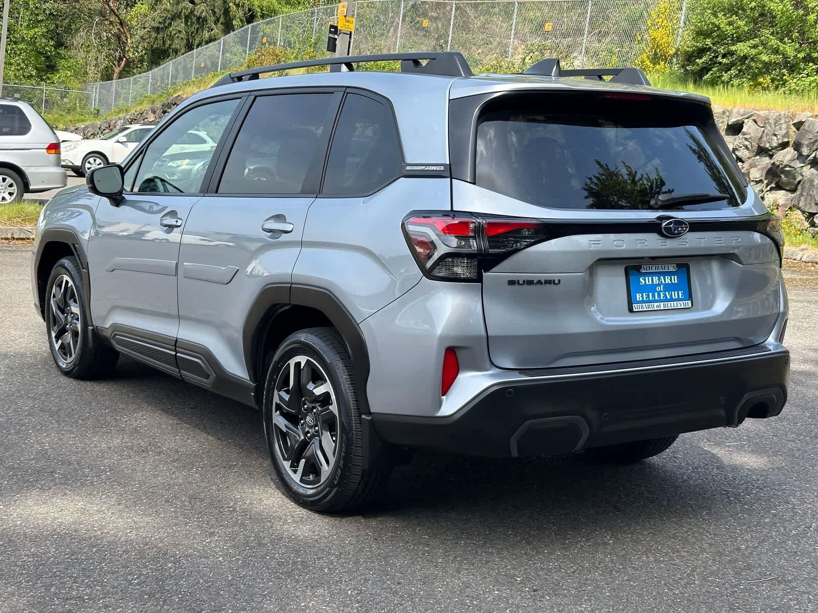 Certified 2025 Subaru Forester Limited AWD/4WD image 3