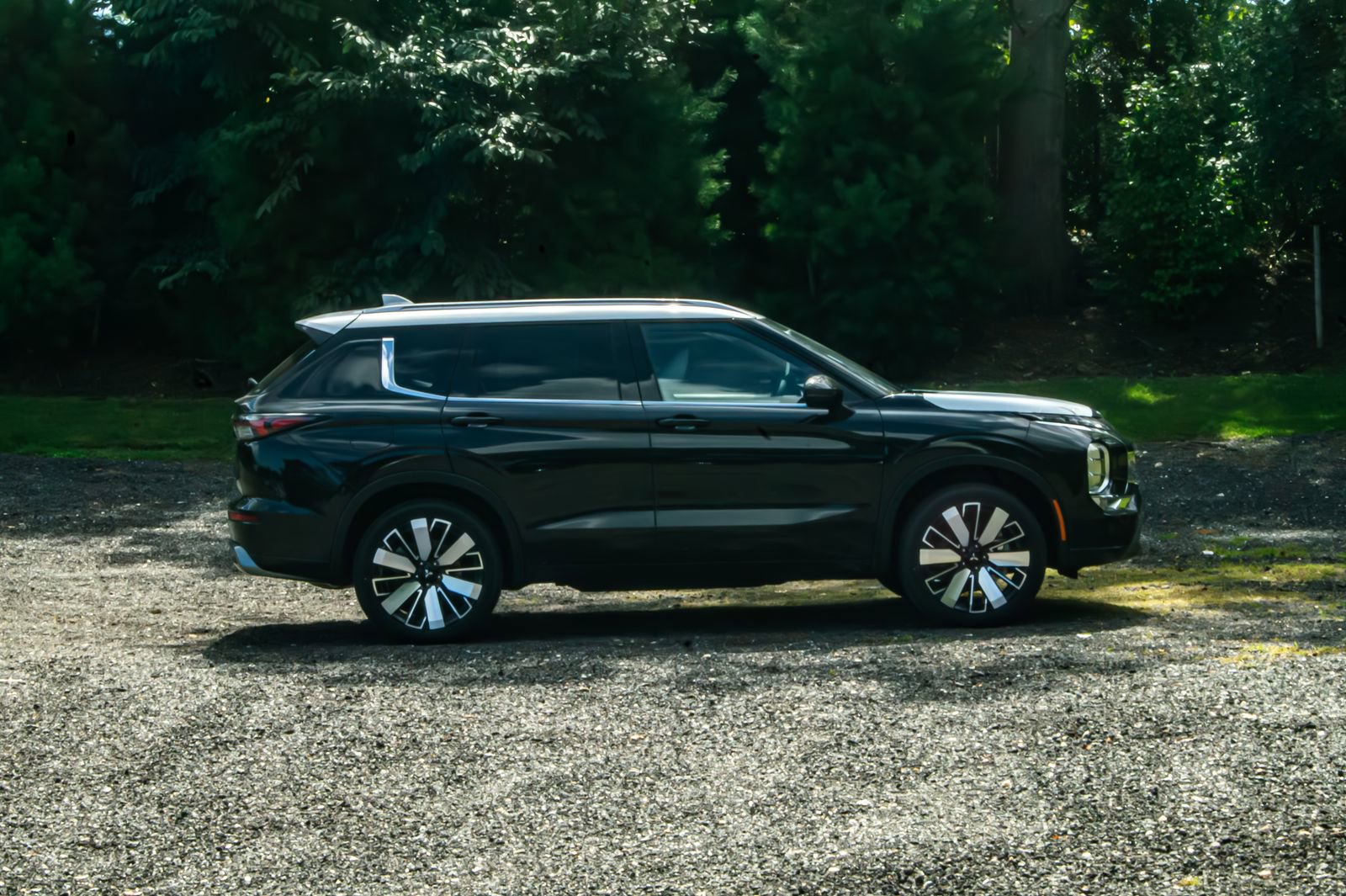 New 2025 Mitsubishi Outlander AWD image 10