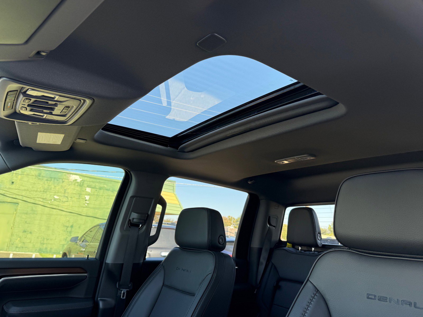 New 2026 GMC Sierra 2500 Denali w/ Denali Reserve Package image 33