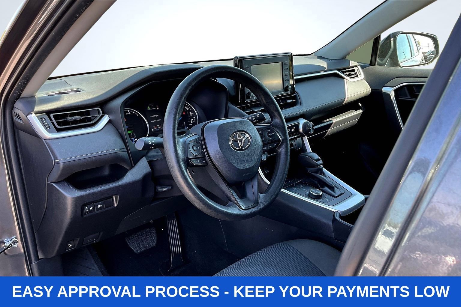 Used 2022 Toyota RAV4 LE AWD/4WD image 21