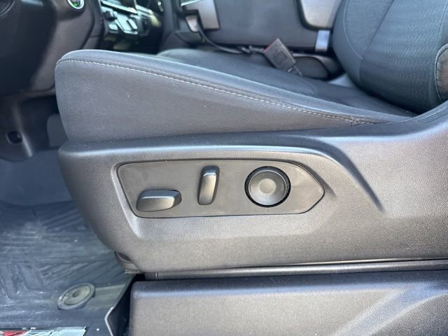 Used 2023 Chevrolet Silverado 1500 Custom Trail Boss AWD/4WD image 16