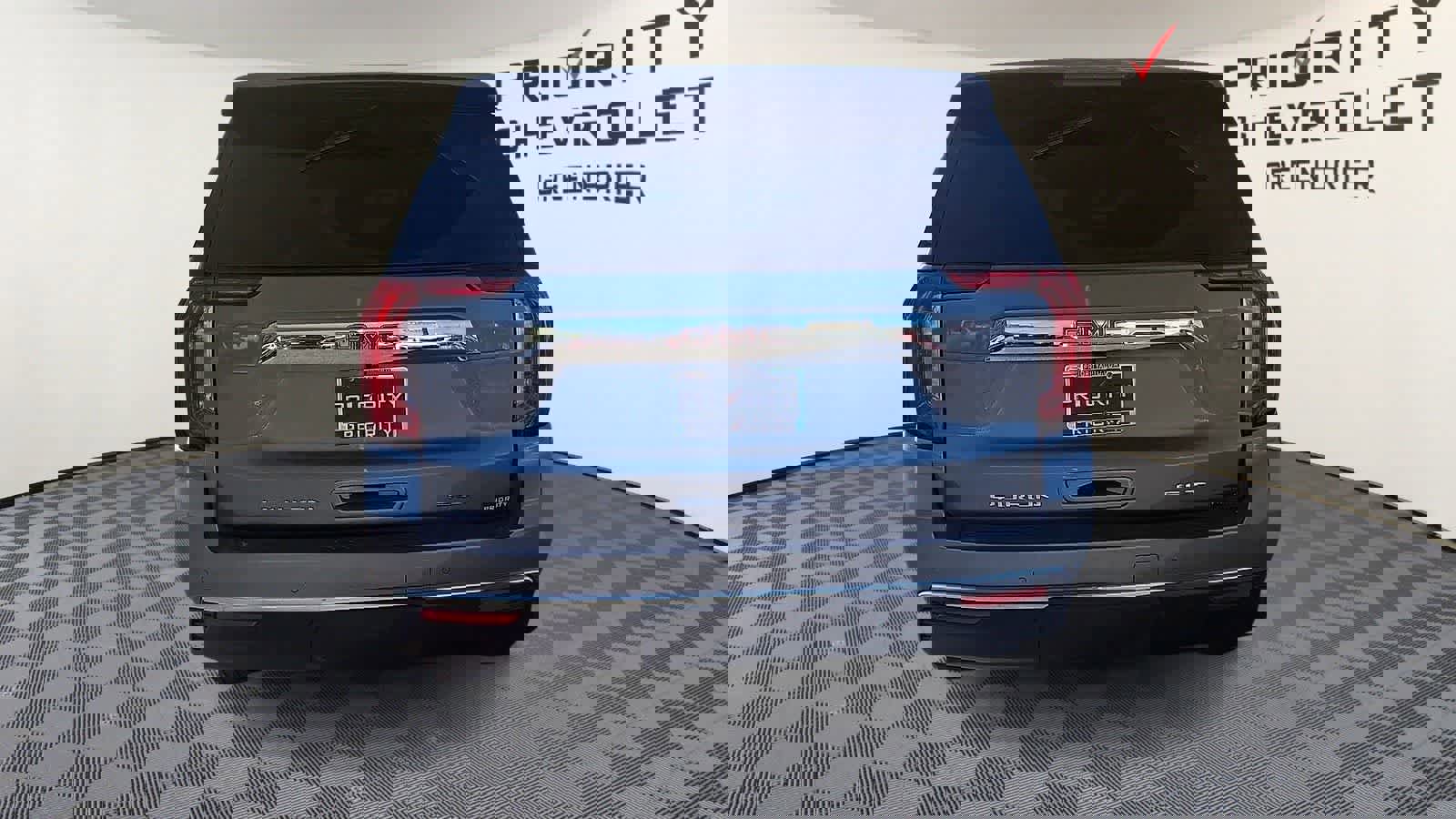 Used 2022 GMC Yukon XL SLT w/ SLT Luxury Package image 7