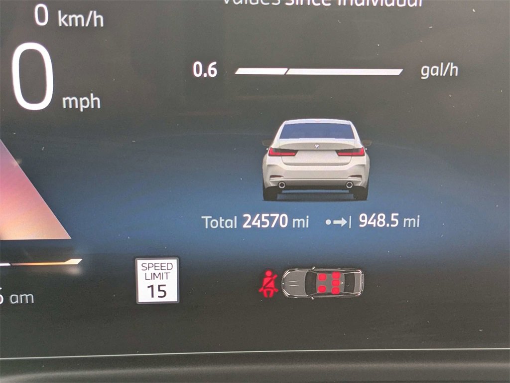 Used 2025 BMW 330i Sedan image 30