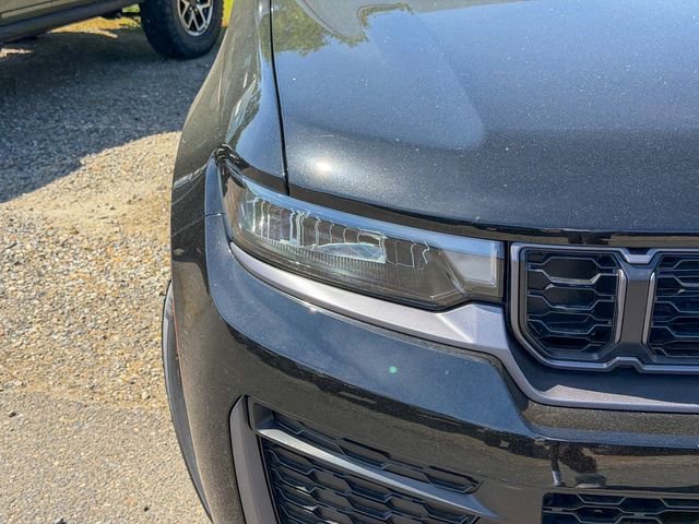New 2026 Jeep Grand Cherokee Altitude AWD/4WD image 5