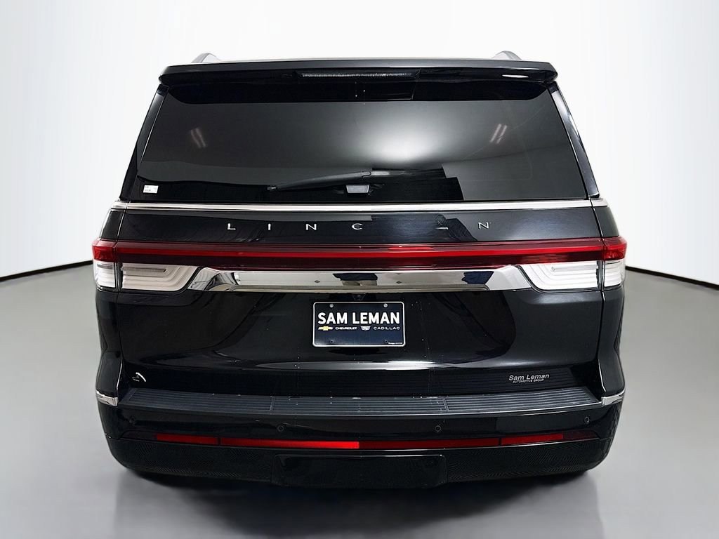 Used 2022 Lincoln Navigator L Reserve image 6