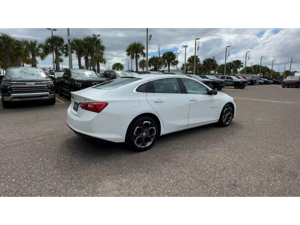 Used 2024 Chevrolet Malibu LT FWD image 2