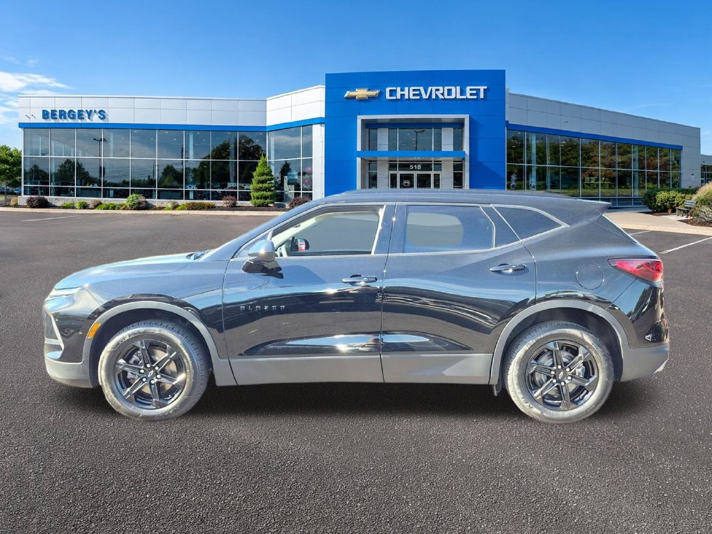 Certified 2024 Chevrolet Blazer LT w/ Convenience Package AWD/4WD image 10