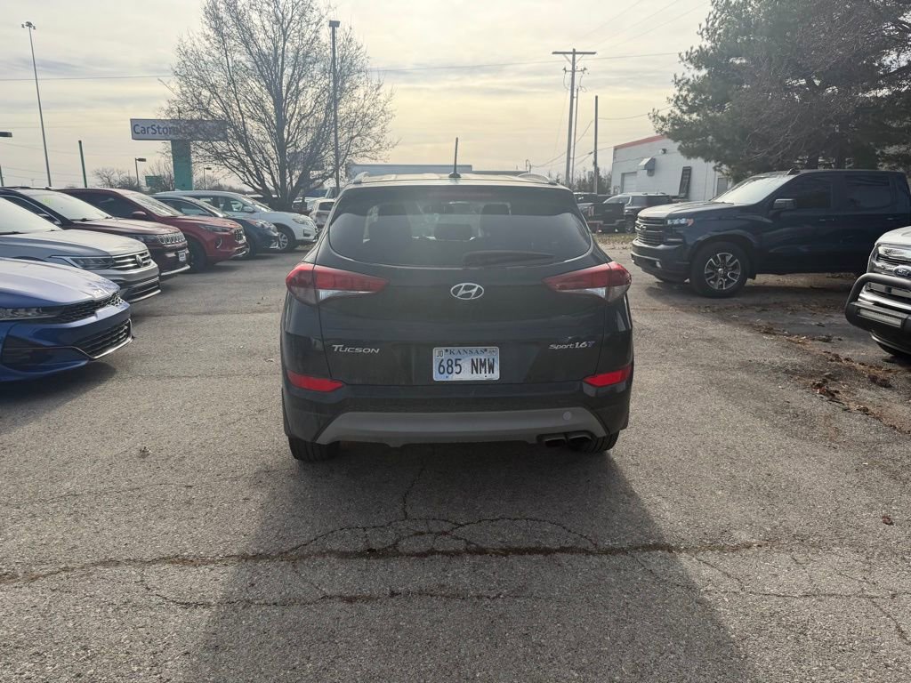 Used 2017 Hyundai Tucson Sport image 8