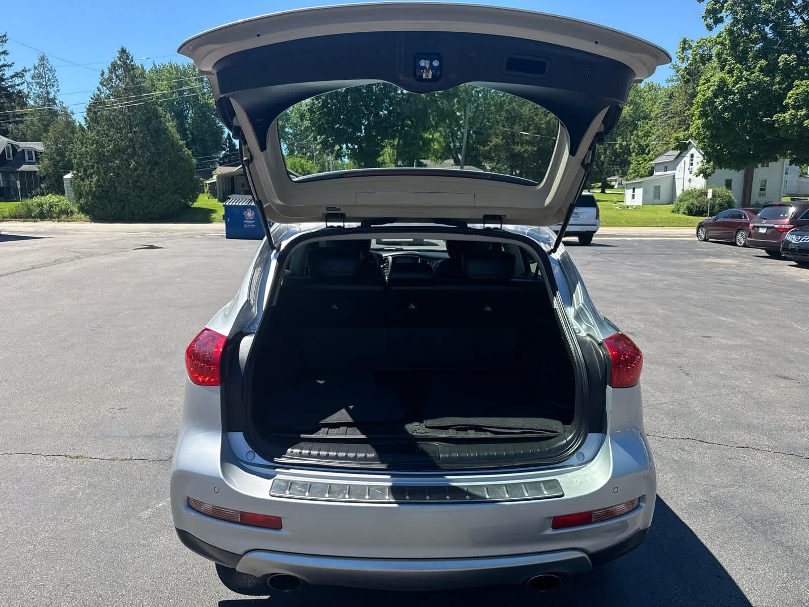 Used 2017 INFINITI QX50 AWD w/ Deluxe Touring Package image 15