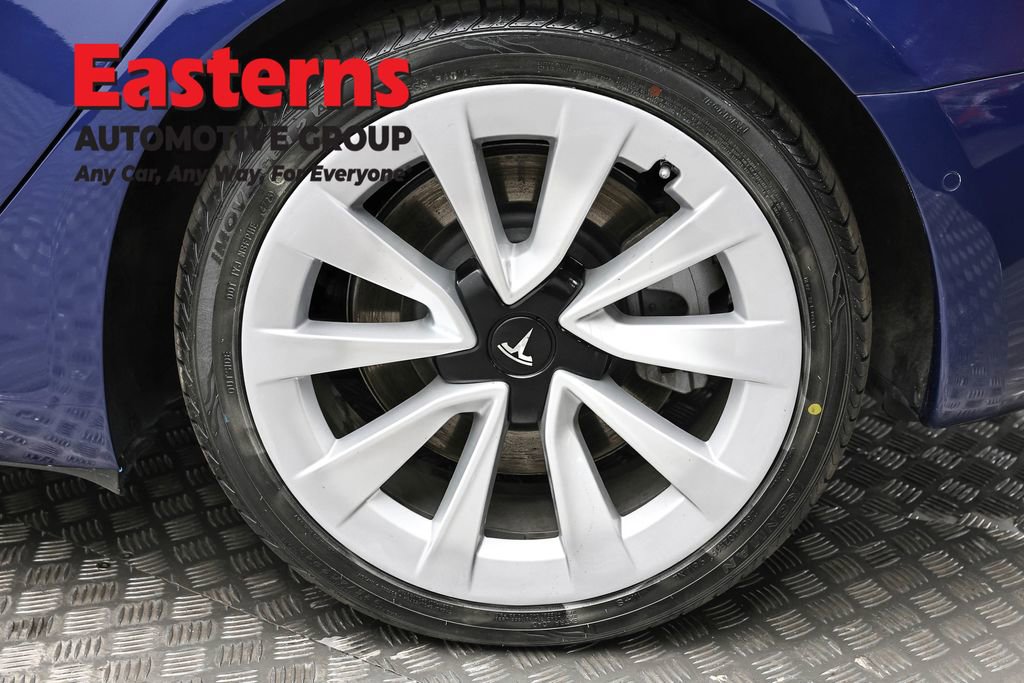 Used 2022 Tesla Model 3 Standard Range RWD image 8