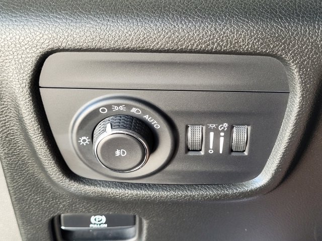Used 2022 Jeep Grand Cherokee Limited RWD image 13