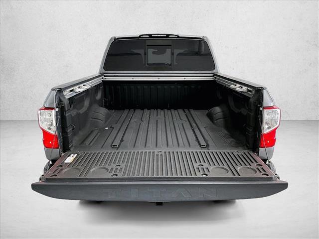 Used 2021 Nissan Titan SV w/ SV Convenience Package RWD image 30