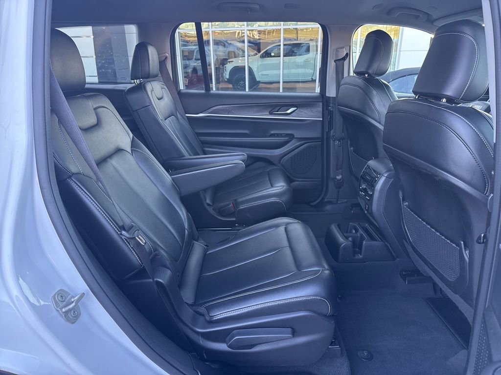 Used 2023 Jeep Grand Cherokee L Limited image 22