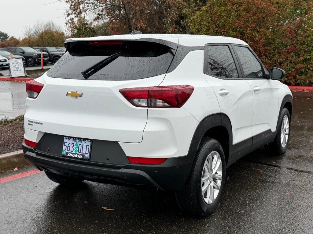 Used 2025 Chevrolet TrailBlazer LS w/ LS Convenience Package image 7