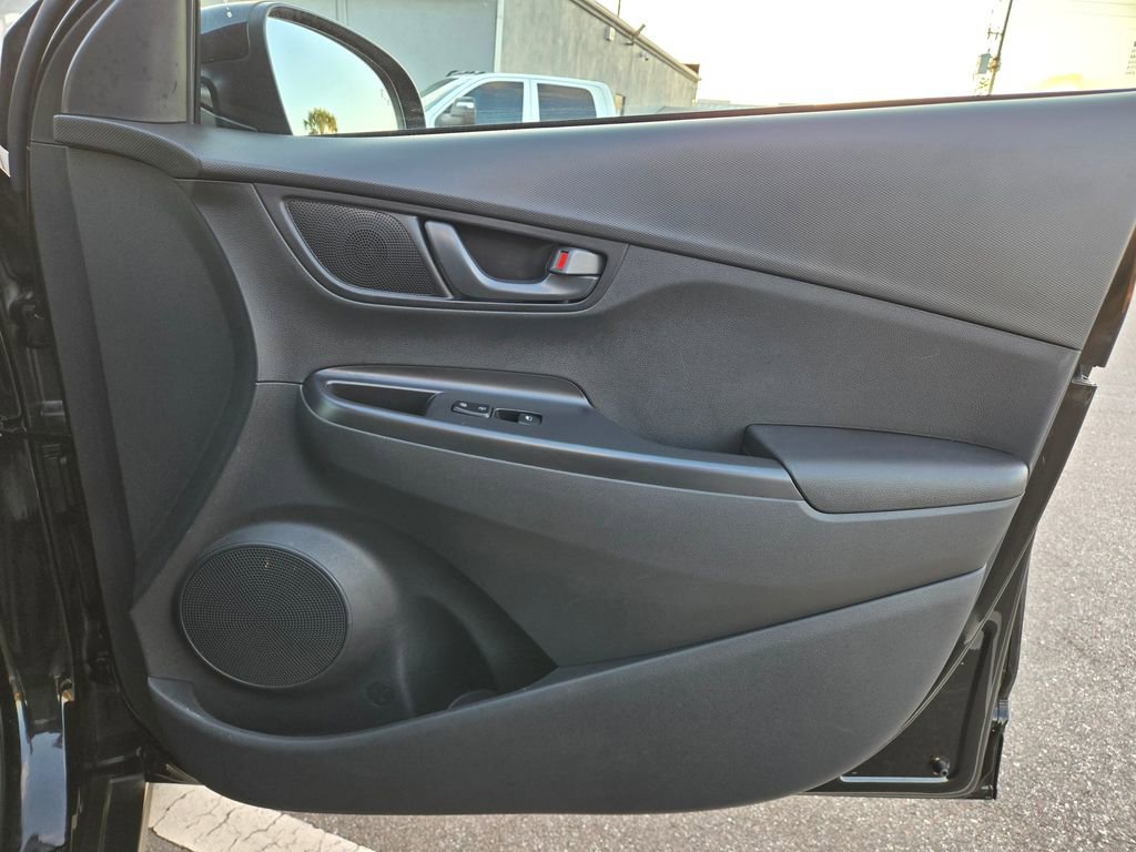 Used 2022 Hyundai Kona SEL image 43