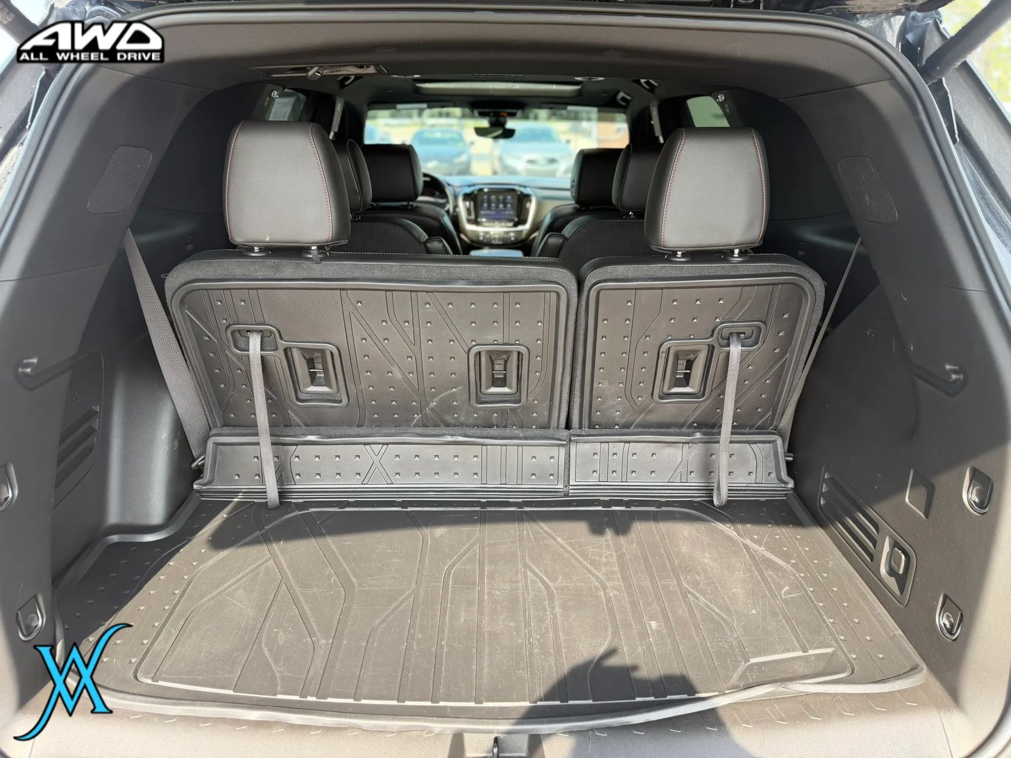 Used 2023 Chevrolet Traverse RS w/ LPO, Floor Liner Package AWD/4WD image 39