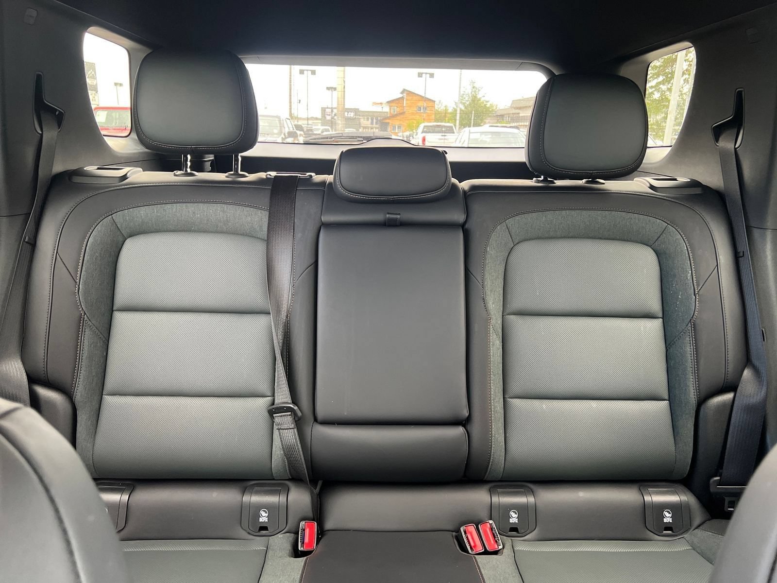 Used 2026 GMC Terrain AT4 w/ Convenience Package III AWD/4WD image 32