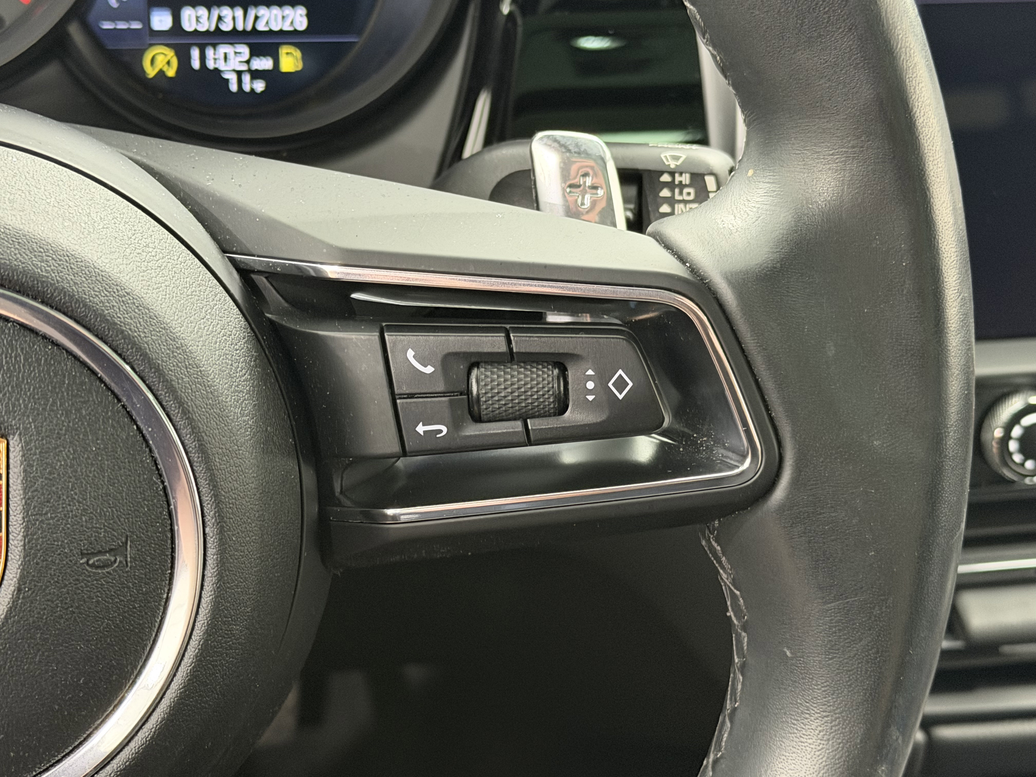 Certified 2022 Porsche Macan image 45