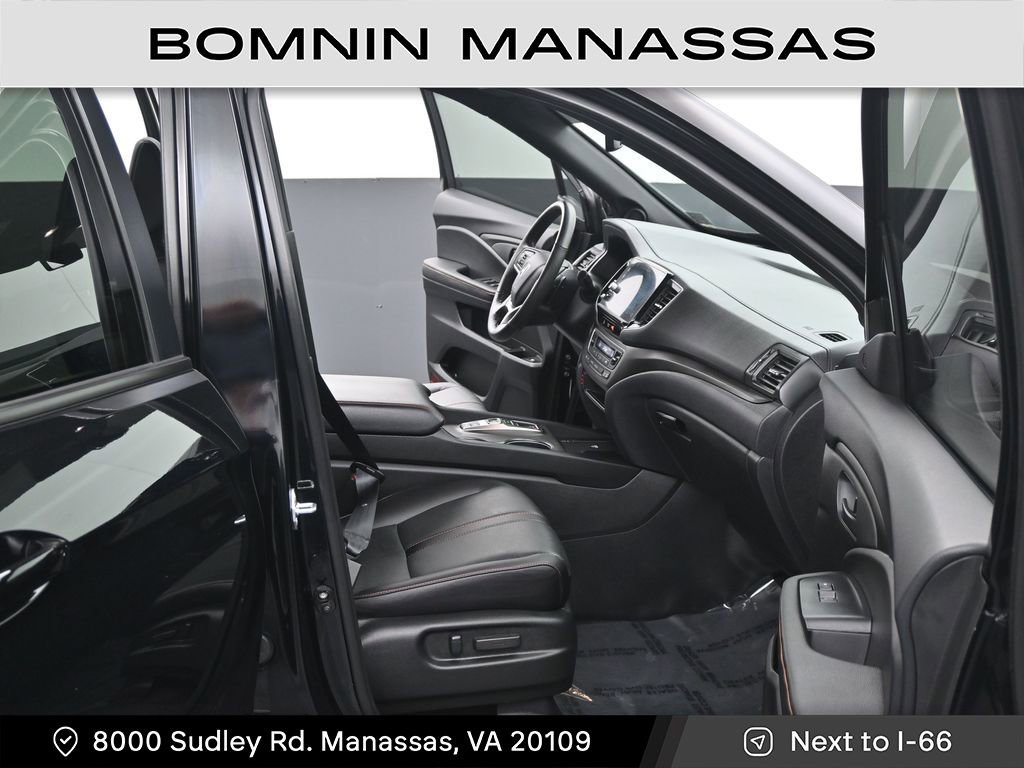Used 2025 Honda Ridgeline TrailSport+ image 9