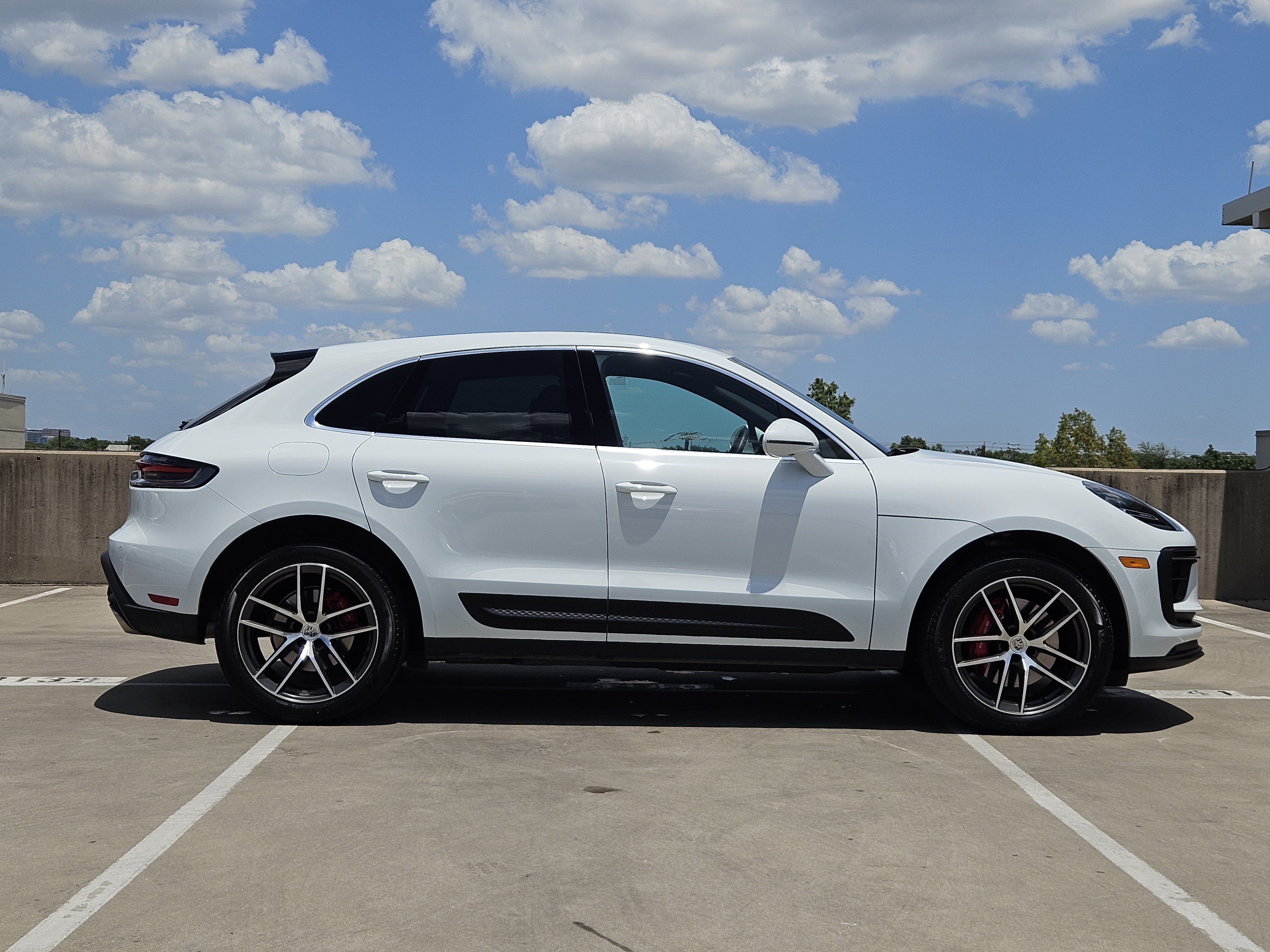 Certified 2026 Porsche Macan S AWD/4WD image 9